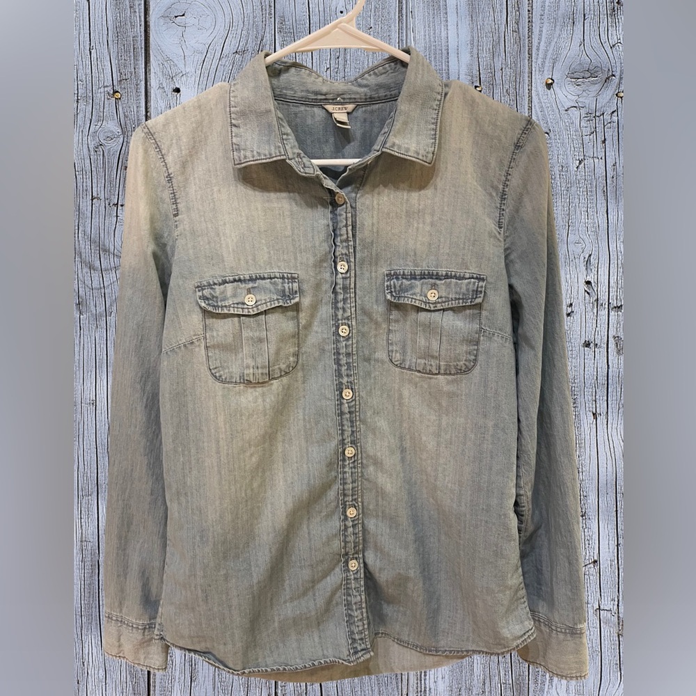 J.Crew Women’s Button Down Collared Top Light Wash Denim Long Sleeve Size 4